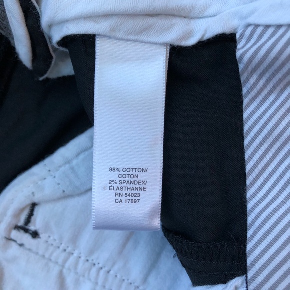 Banana Republic Black Bermuda shorts - Picture 5 of 6